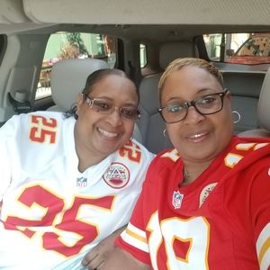 Meet your Posher, Gena